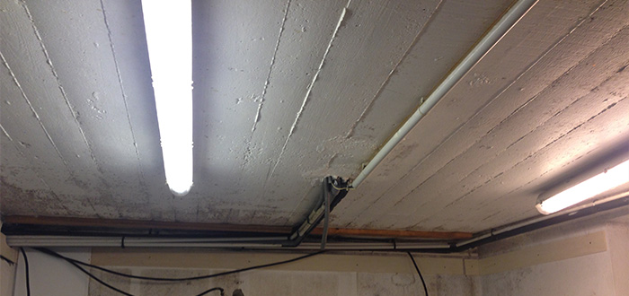 rénovation plafond avec lambris avant